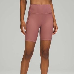 Lululemon Ribbed Contoured High-Rise Short 8" size 14
